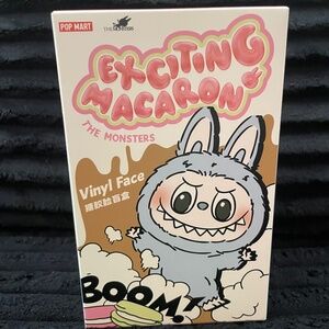 POPMART Exciting Macaron Labubu